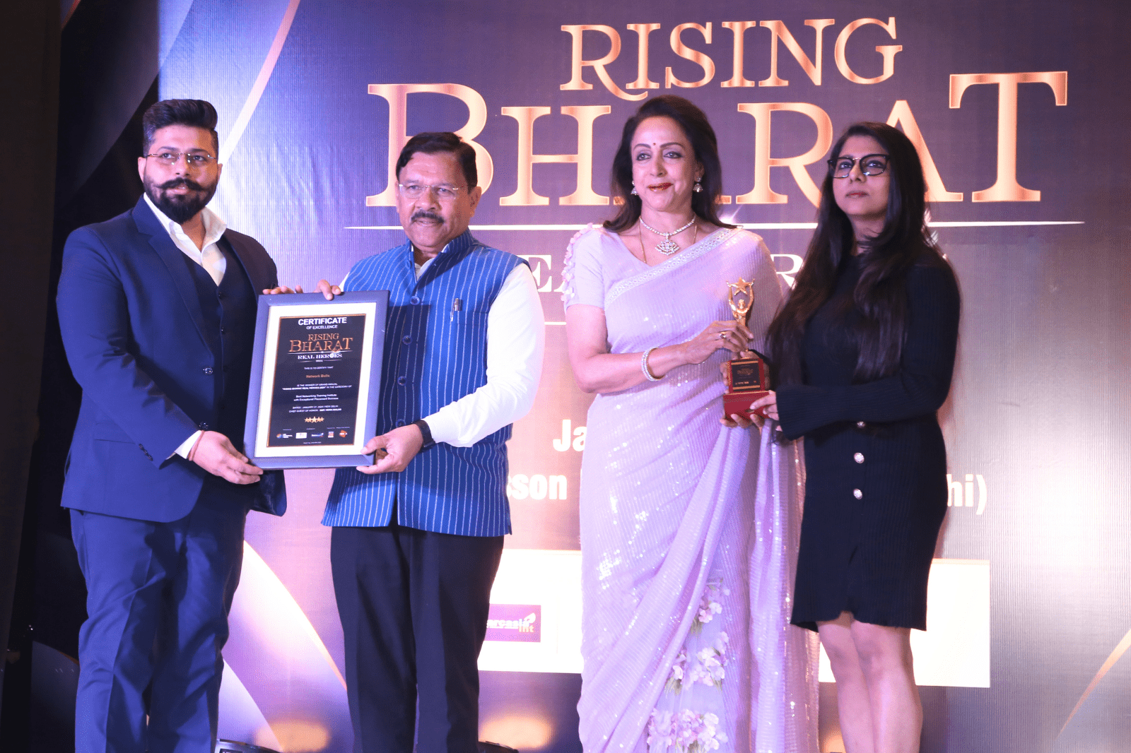 Rising Bharat Real Heroes 2024 award in the Best Networking Training Institute with Exceptional Placement